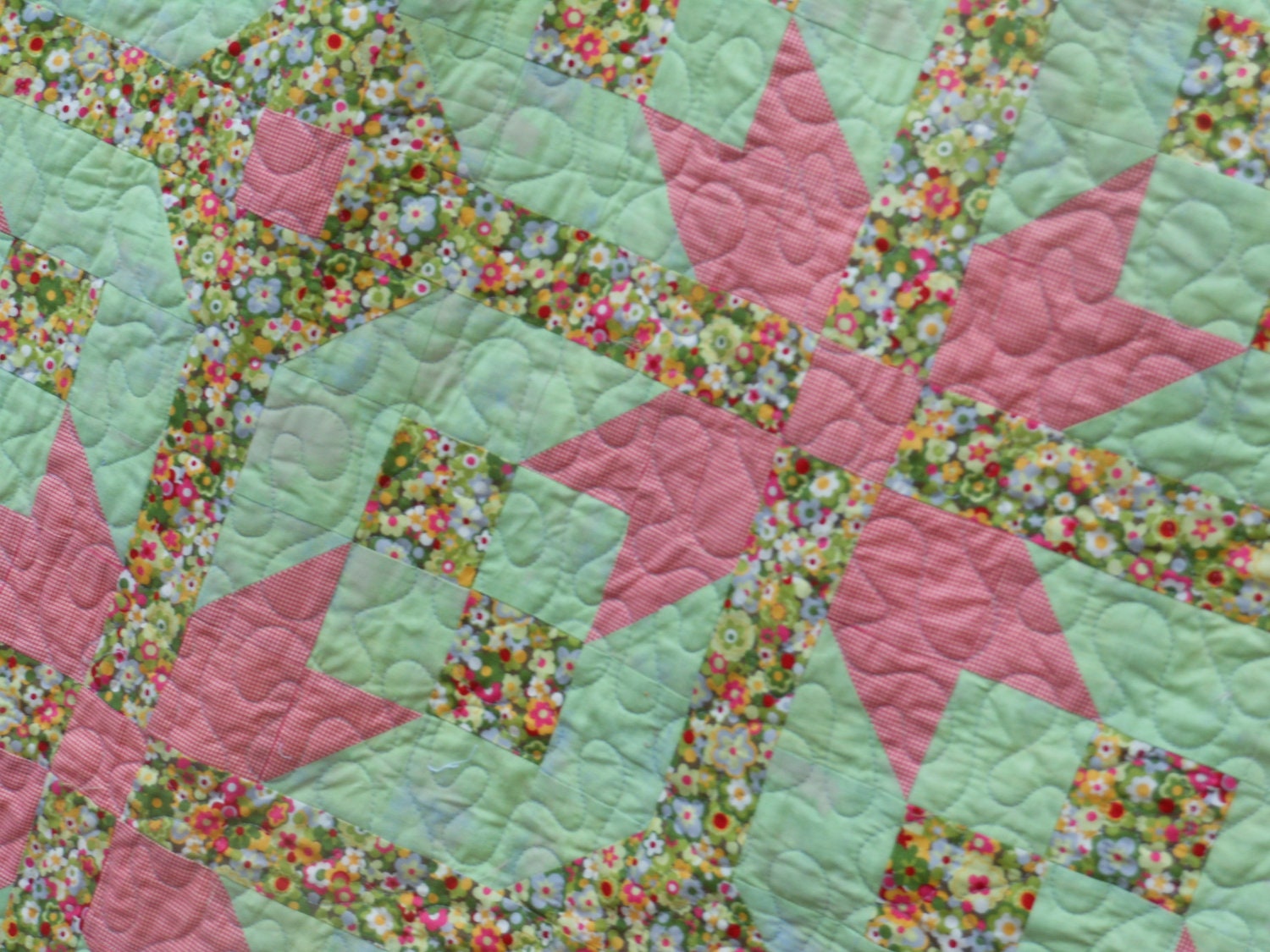 Twin Coverlet Quilt -- stars --  pink red green -- large lap quilt