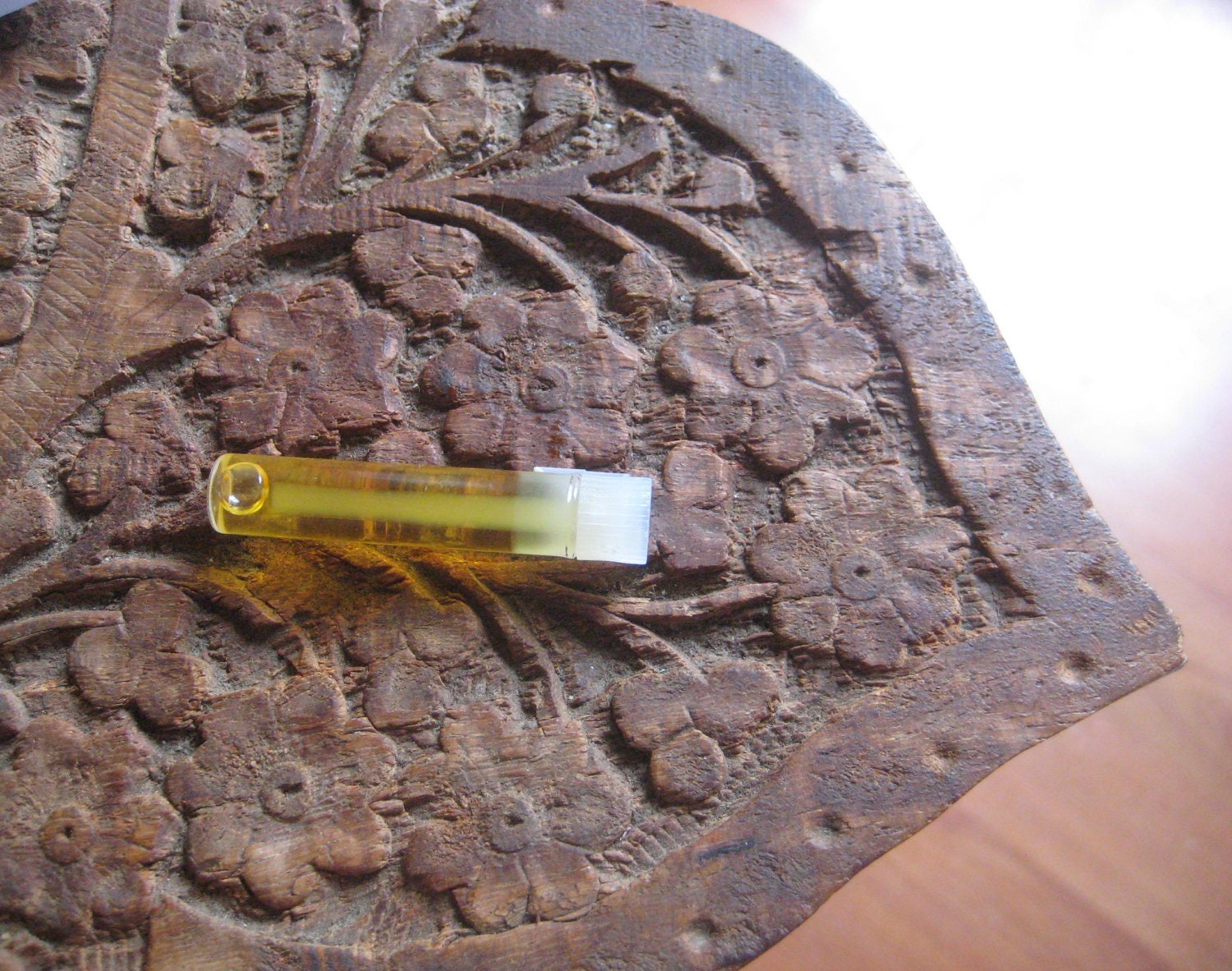 1 ml Sample of Arabesque's "Veriditas" botanical perfume, inspired by Hildegard of Bingen