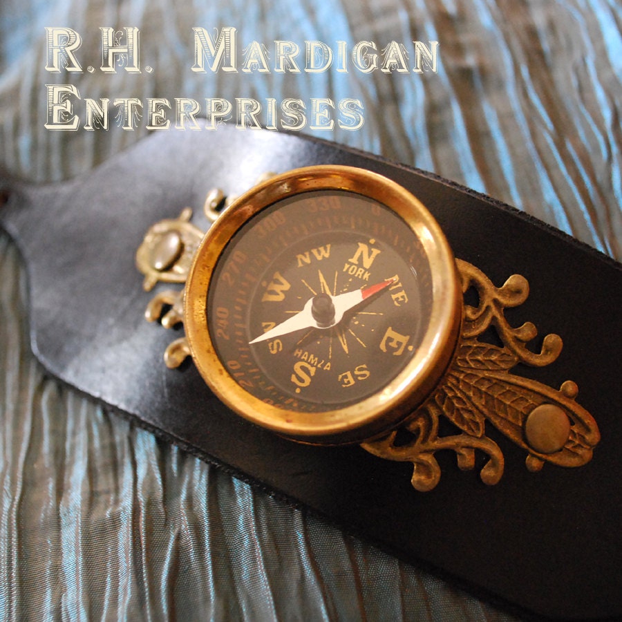 Wrist-mounted Compass Cuff