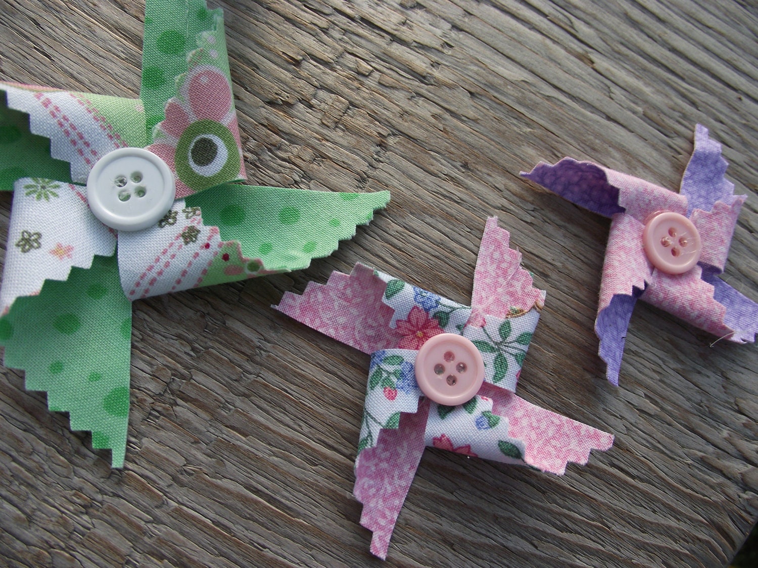Cute-As-A-Button Pinwheels Set of 3