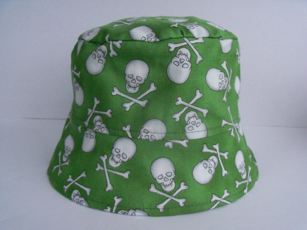 BUCKET HAT - Moon Dance