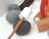 2 Marshmallows on sticks felt food play set
