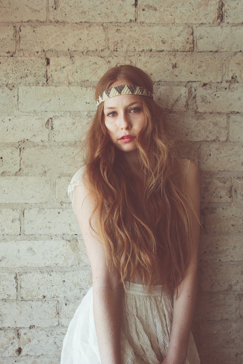 Glass beaded pyramid design headband- style 603