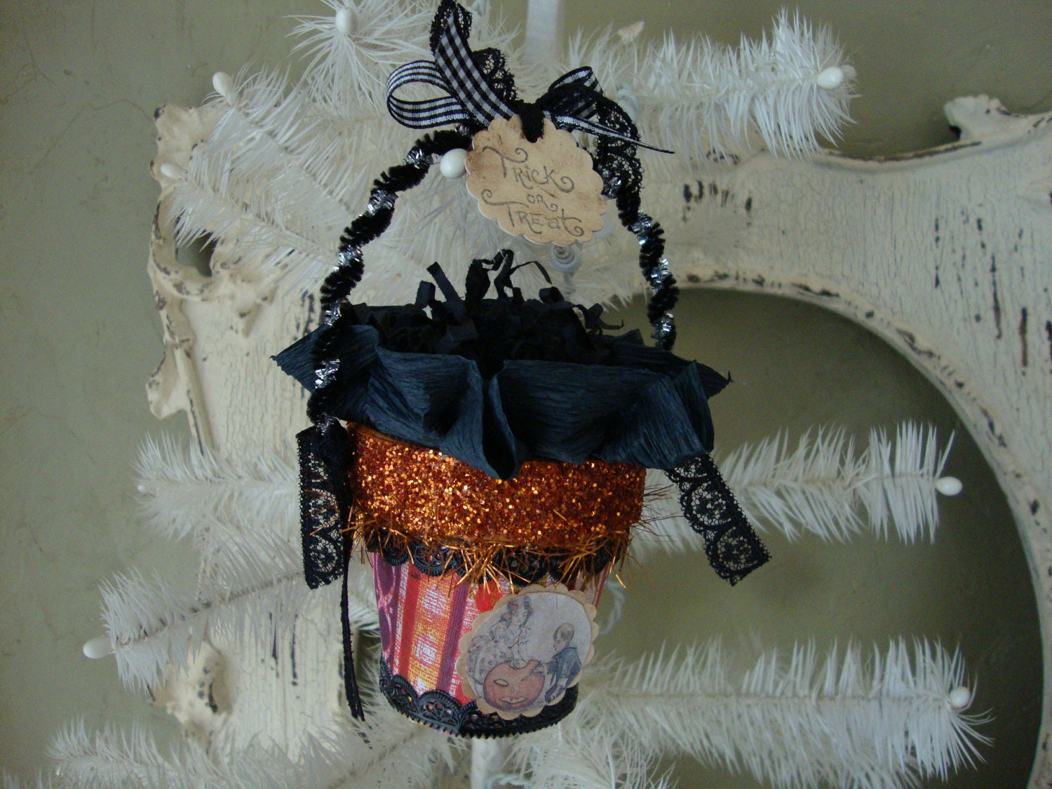 Halloween gift basket Trick or Treat ornament orange and black embellished cute children gift basket elegant candy gift basket
