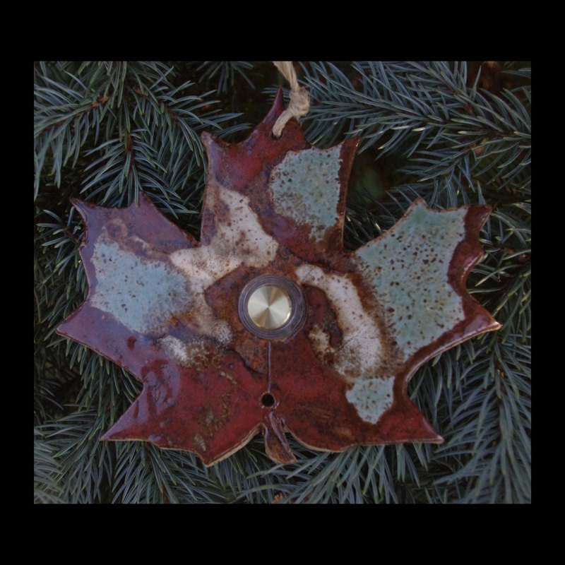 Sugar Maple Leaf Doorbell in Winter Glaze
