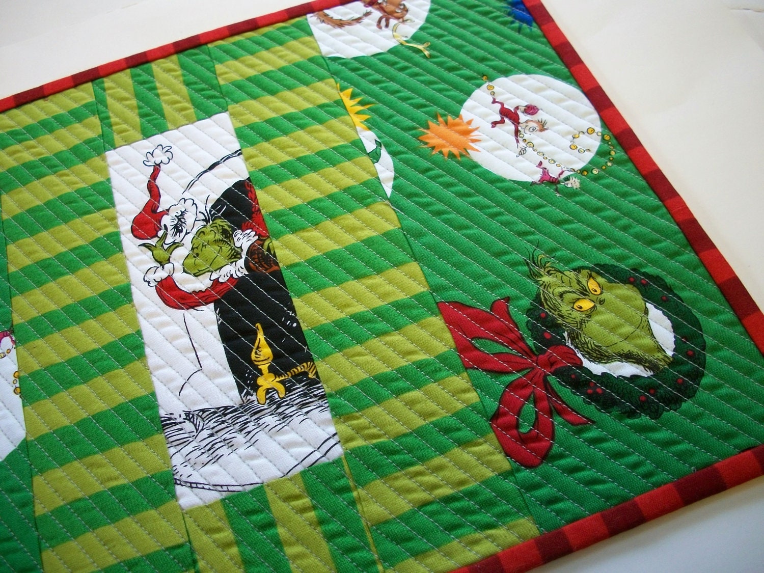Grinch Placemat Snack Mat Mug Rug Dr. Seuss Christmas Reversible Handmade Quilted Ready to Ship