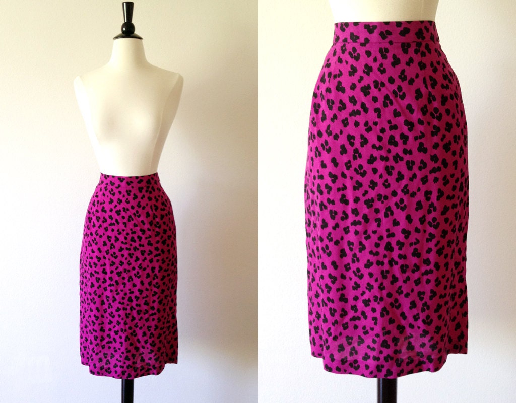 1980s pink spotted safari animal print slim midi pencil skirt xs