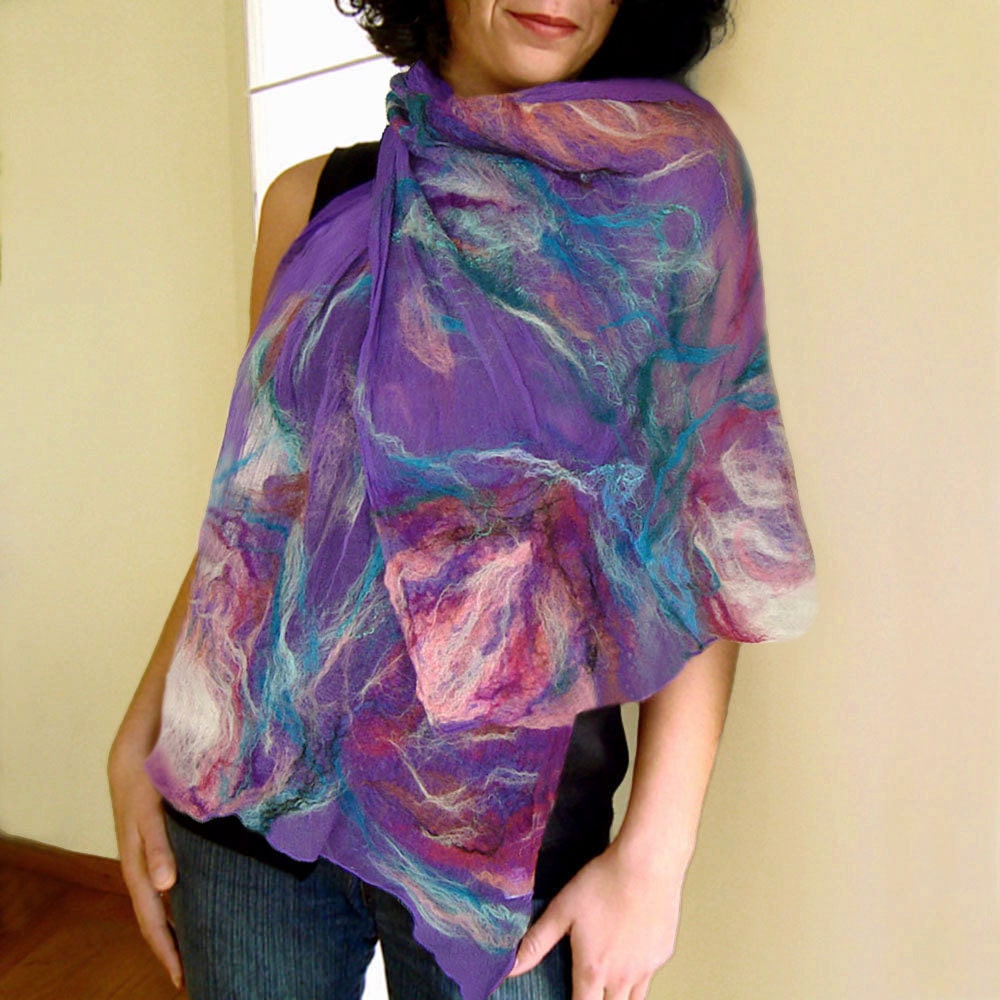 nuno felted scarf -lilac wine-