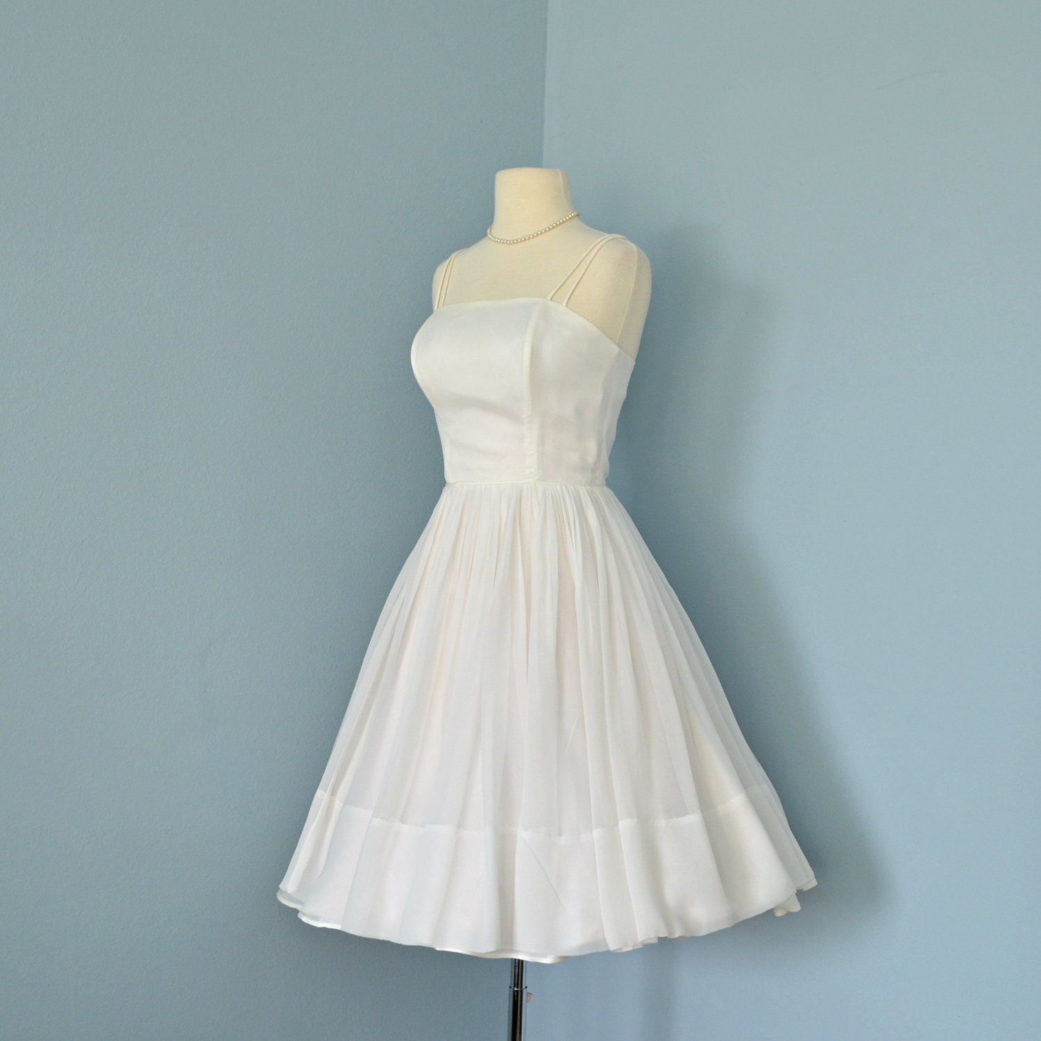RESERVED FOR CYNTHIA Vintage 1960s Wedding Dress...Beautiful Short White Chiffon Wedding Dress Small