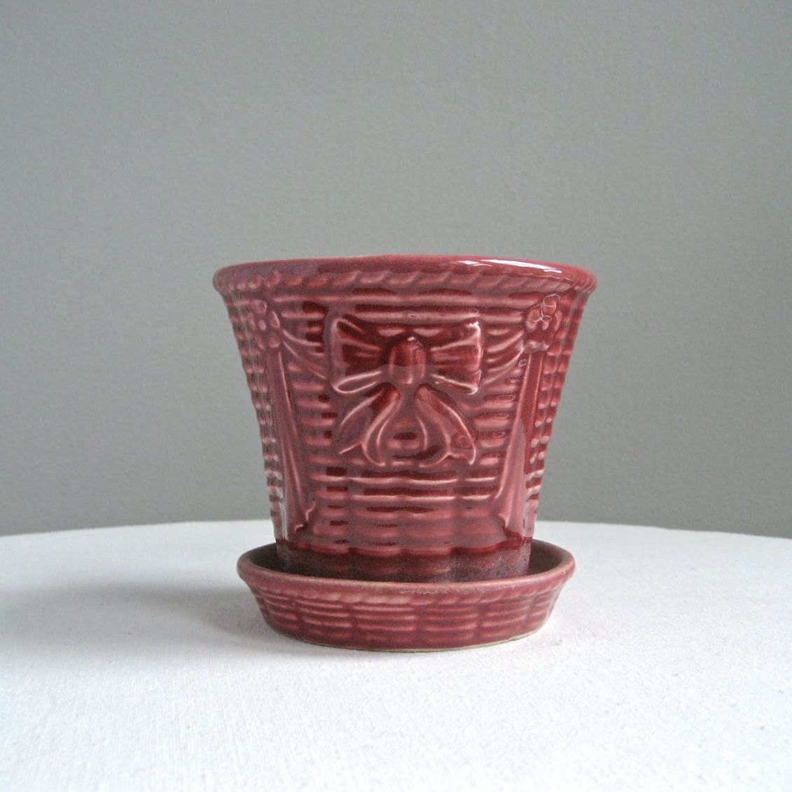 Vintage American Pottery Flower Pot by BarkingSandsVintage
