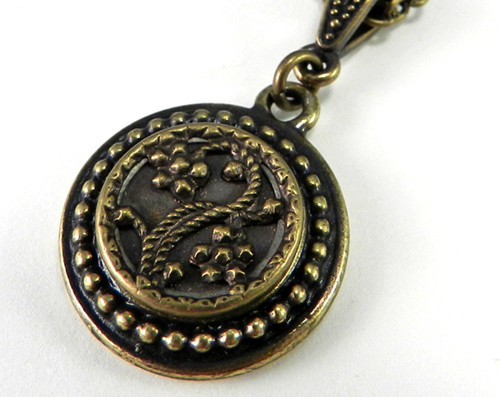 Antique Button Necklace Victorian Jewelry Antique Blossom 1890s Mirror Border Twinkle Button
