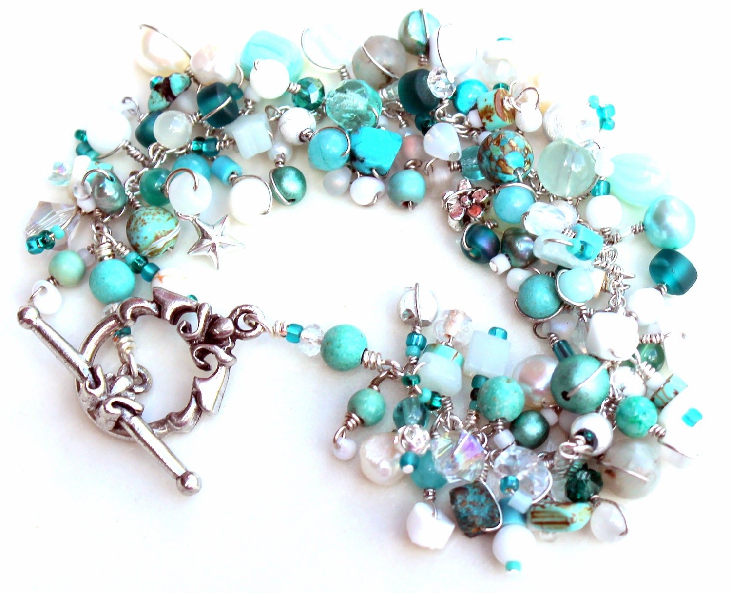 fringe bracelet. uniquenecks beaded bracelet teal and white beads. wire wrapped turquoise jewelry