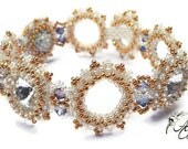 Gold and sparkles bracelet