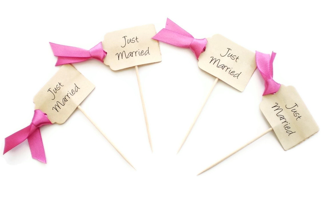 Just Married Vintage Style Cupcake Picks - Tea Party Decorations - Set Of 10