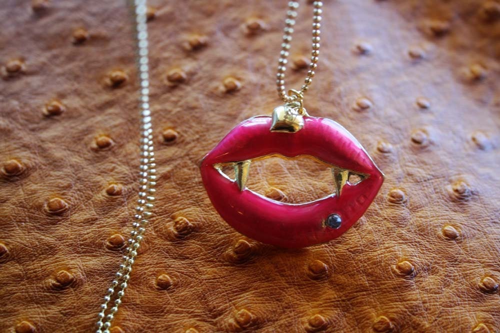 Vampire with Hot Pink lipstick lips necklace