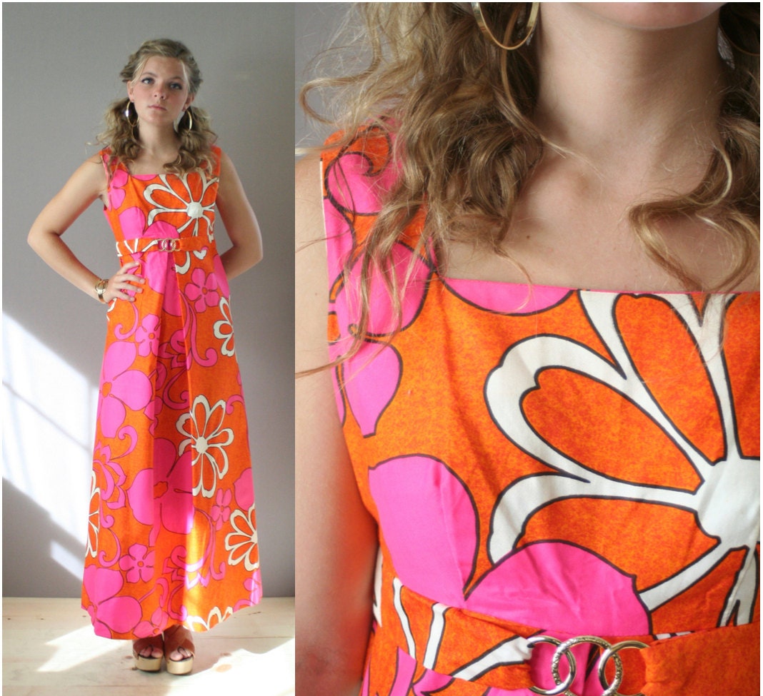 Vintage 1960s Pink and Orange Hawaiian Print Maxi