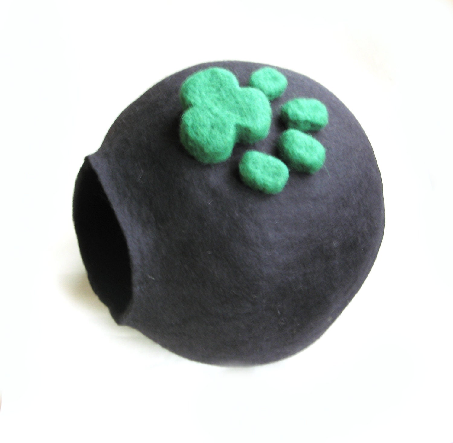 Cat Cave House Eco. Felted Wool Cocoon Black with Cat Paw. Modern Minimal