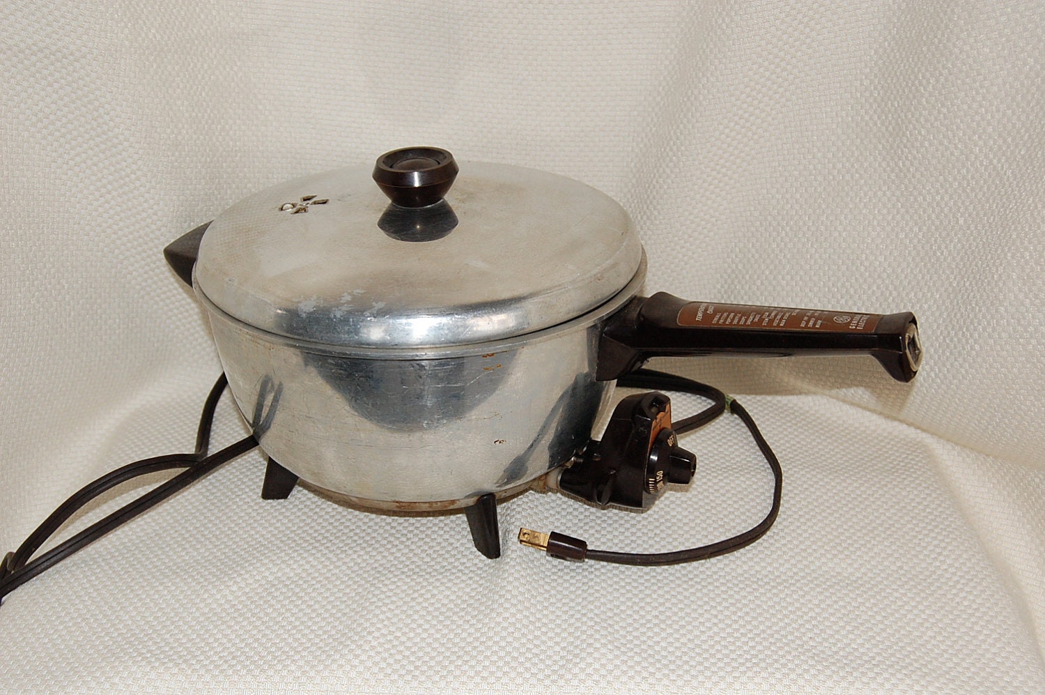 Vintage GE General Electric Deep Fryer Slow by FunkyJunkyVintage