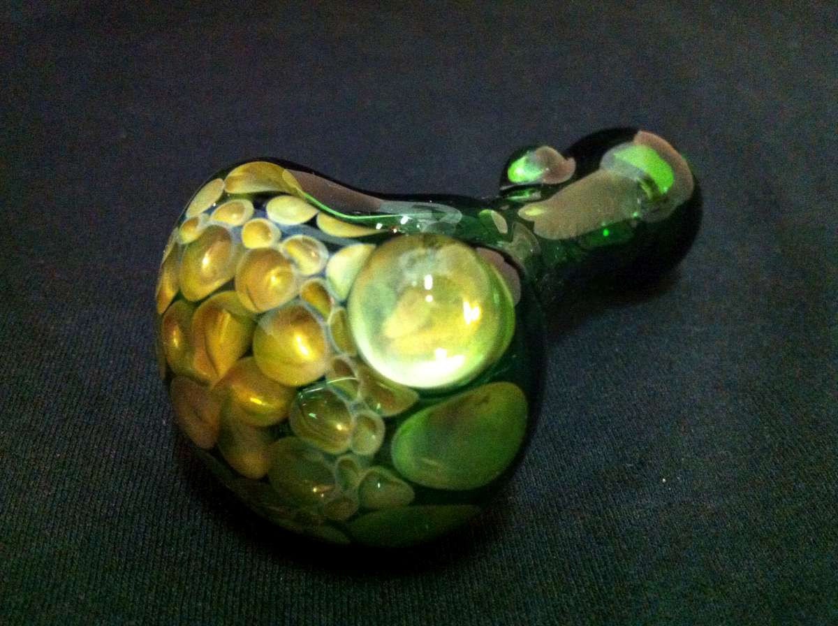 Green Glass Pipe Gold and Silver Fumed Honeycomb Tobacco Spoon Pipe