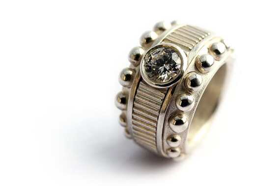 Cocktail jewelry ring,unique modern jewelry, silver&green cubic zirconia stone