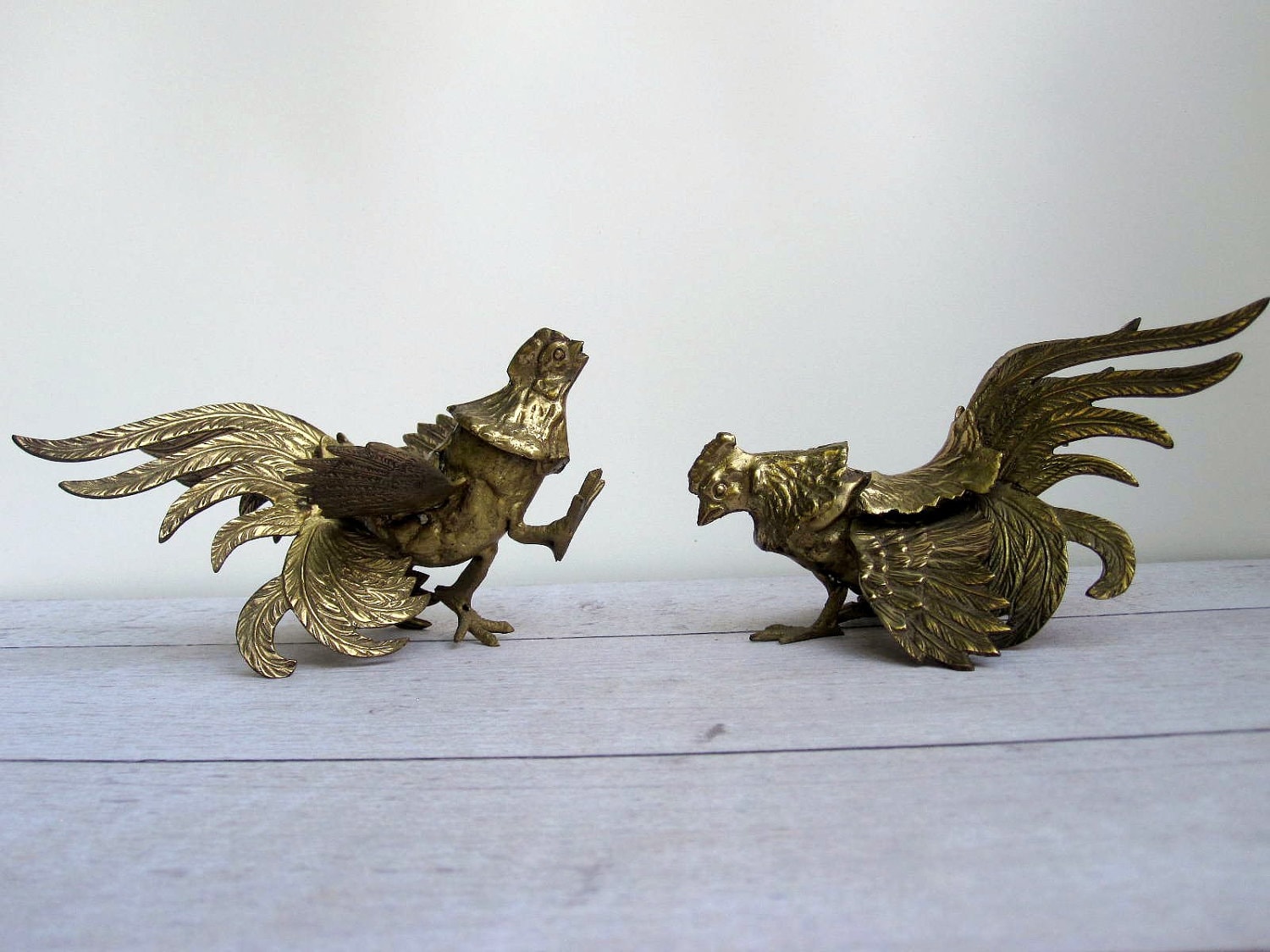 fighting rooster figurine