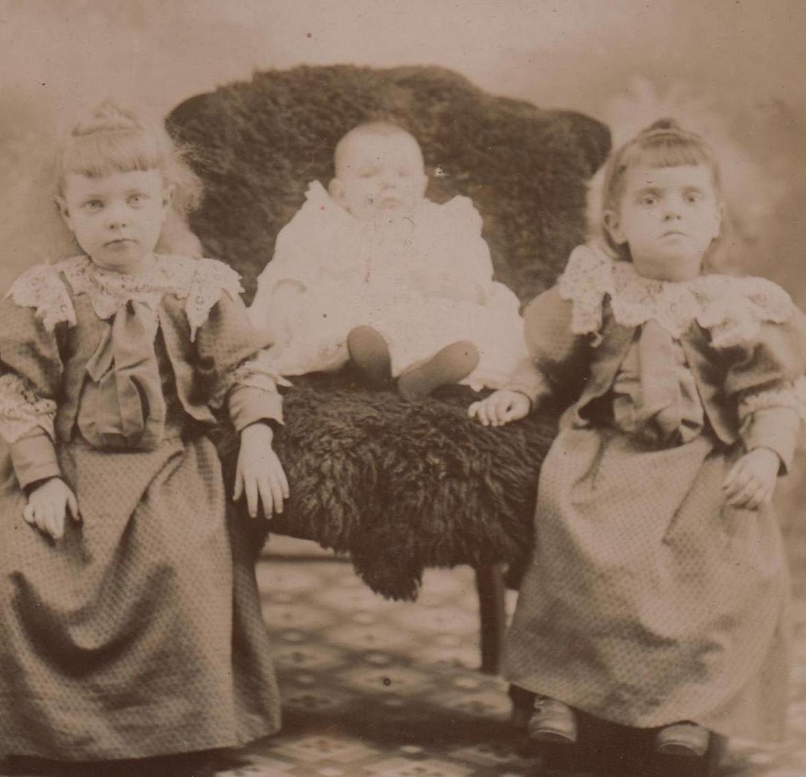 Photo Baby Cinderella and her EVIL Step Sisters Cabinet Card  1880s or 90s Antique Vintage