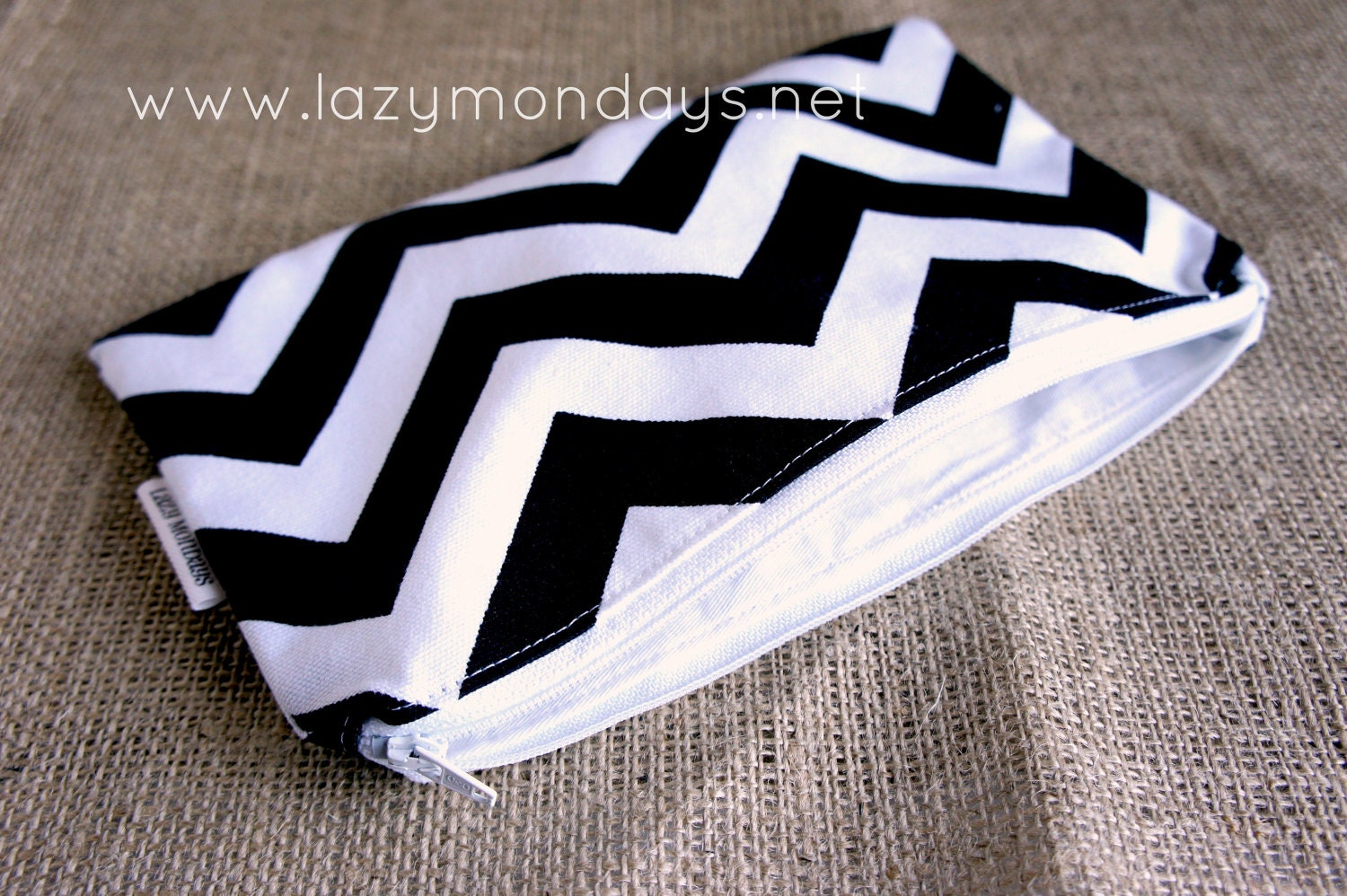 Clutch Chevron Large Zip Pouch Black And White