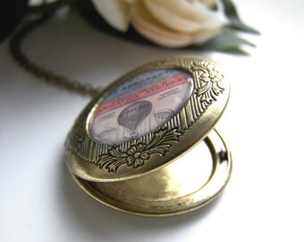 Vintage Balloon Bronze Round Locket (Style No. 2)