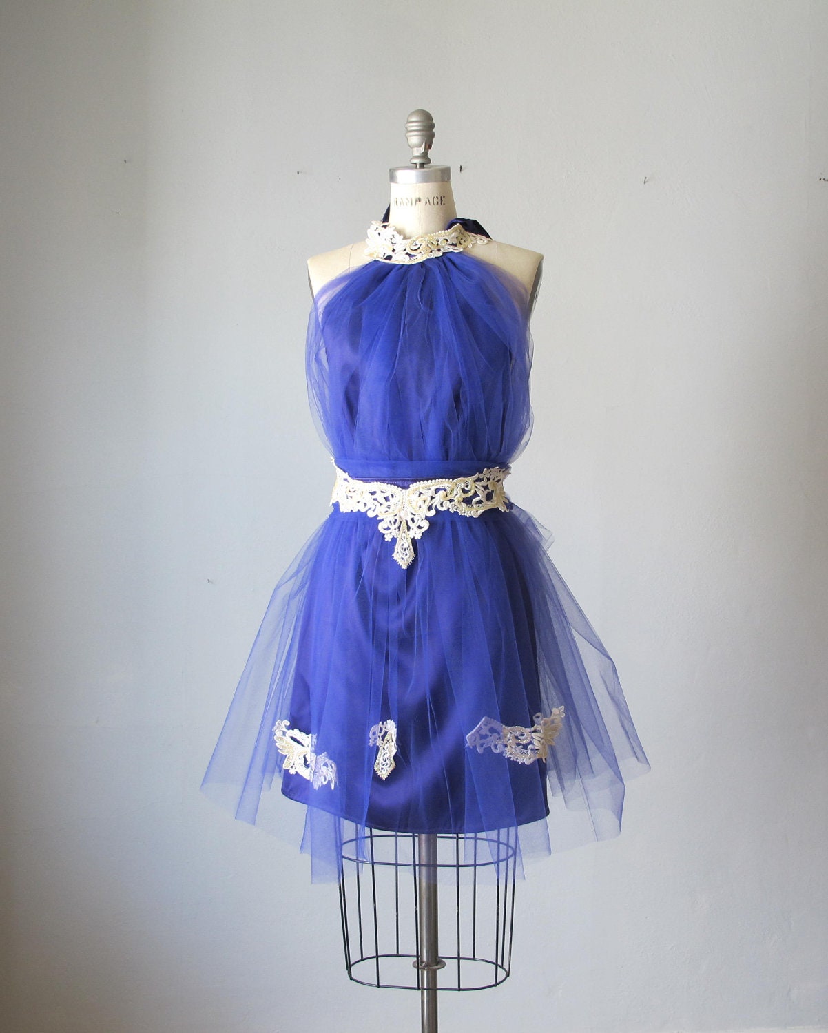 Dress /  Wedding  / Purple  /  Vintage lace  / Romantic /  Bride / Bridesmaids / Wedding  / Flowy / Delicate / Ready for shipping