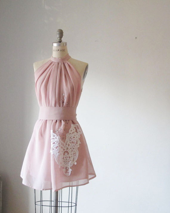 Dress / blush  roses / Flowy Vintage lace / Romantic / Dreamy / Soft  / Sleeveless  / Delicate / Bridesmaid