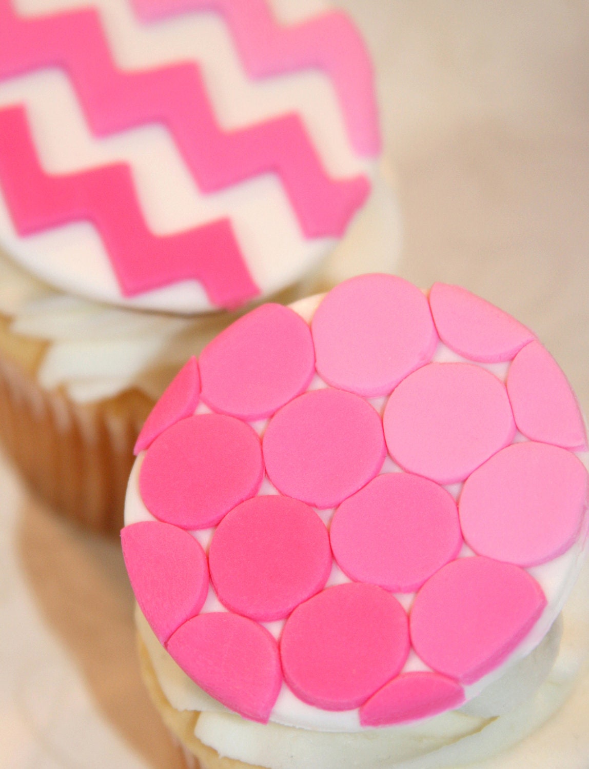 Fondant cupcake toppers Ombre Chevrons Circle Pattern