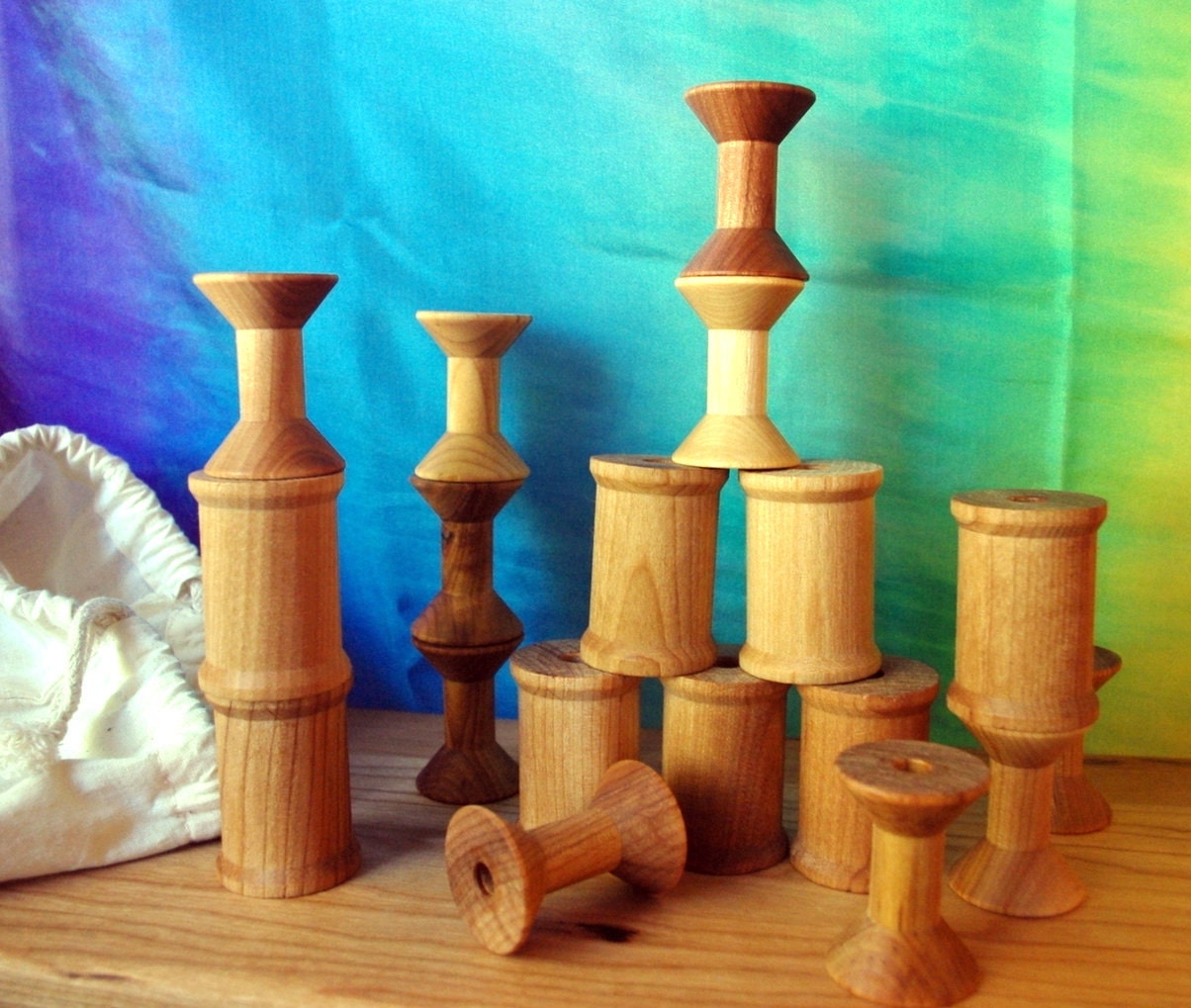 Waldorf Toy Building Set, TODDLER 14 Piece Set, Old Fashioned Wooden Spools for Stacking
