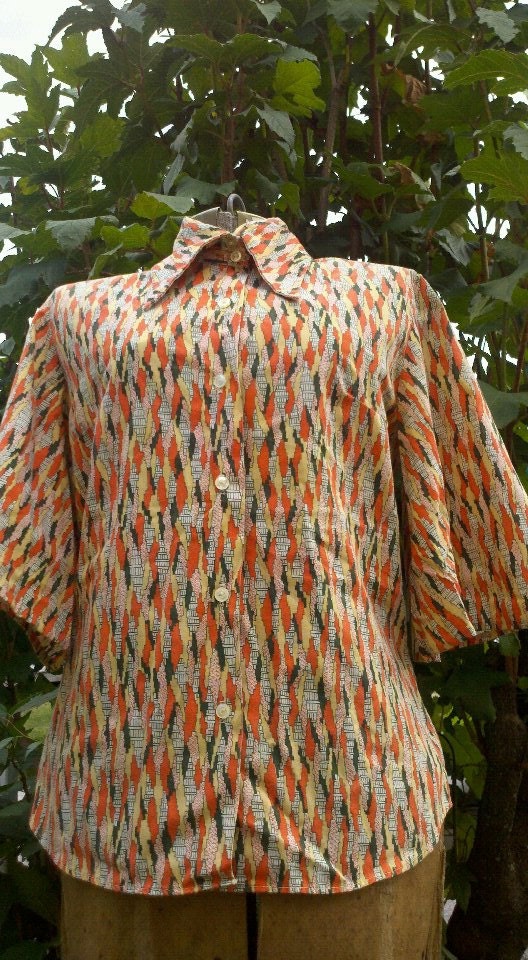 atomic print - bell sleeved blouse