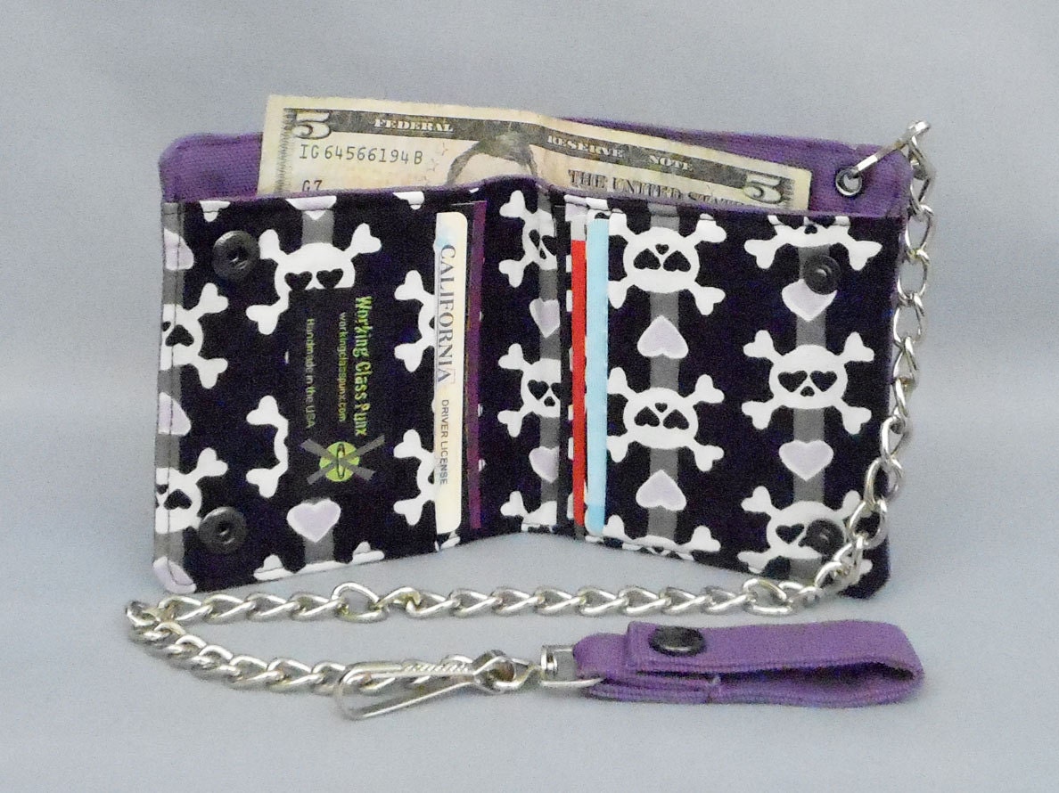 Vegan Chain Wallet Skull and Crossbones with Hearts Purple Canvas