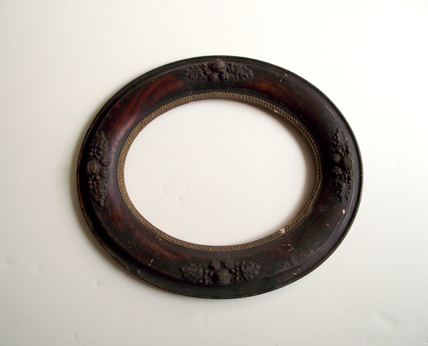 Antique Oval Frame 1800s Fruit and Leaf Gesso Plaster over Wood Dark Brown Faux Wood Grain Finish Empty Frame