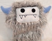 Furry Plush monster in grey fur, blue fleece and felt face - Lindo
