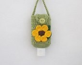 Crocheted Hand Sanitizer Holder/Cozy in Green w Black-Eyed Susan Flower & Dark Green Leaves