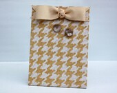 Magnetic Photo Holder, Magnet Message Memo Recipe Board, Yellow Cream Houndstooth, Creamy Yellow Bow, tan button magnets, free standing