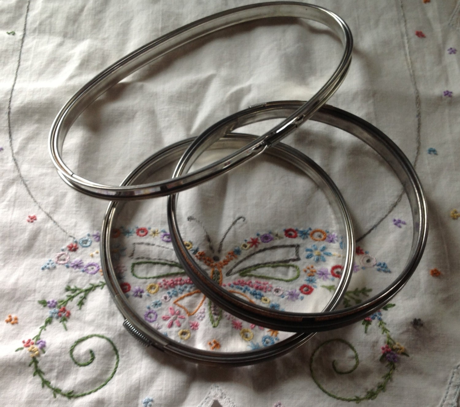 3 Embroidery Metal Hoops Spring Load Cork Oval Round