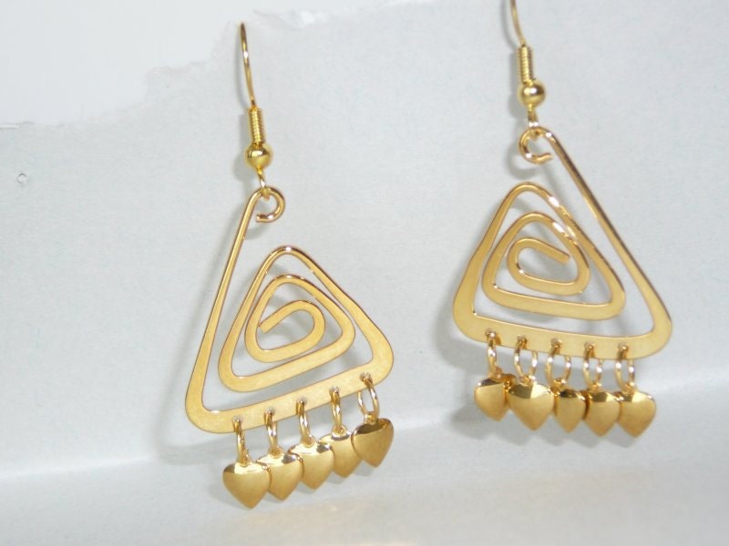 Hearts drops in a golden swirl - dangle earrings - Boho fantasy fashion - Free shipping to Canada & USA