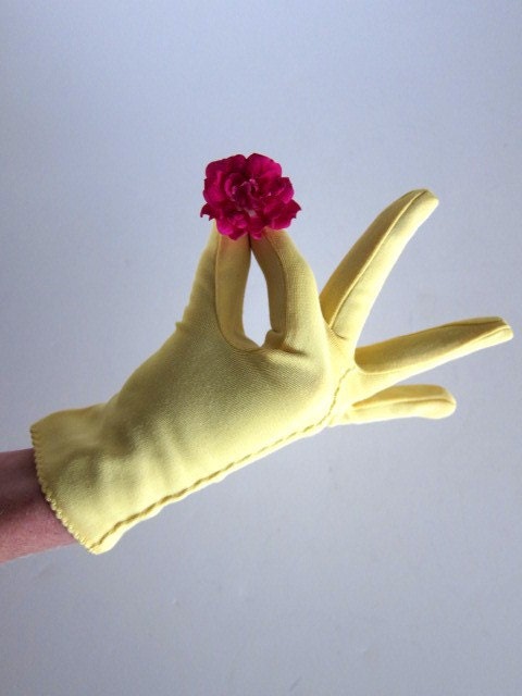 Yellow Wrist Length Dress Gloves Yellow Wrist Length Dress Gloves