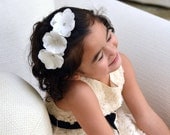 MIA-White Flower Girl Silk Hair Clips, Bridal Hair Piece, Wedding, Silk Flower, Wedding Silk Hair Accessories, Silk Hair Flowers