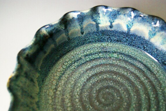 Deep Dish Pie Plate / Handmade Pottery / Lavender Blue Cream