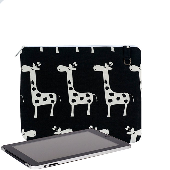 READY TO SHIP -  iPad Sleeve,  iPad Cover,  iPad Case, iPad 4 3 2 1, Zippered, Padded, 2 Pockets, Giraffes, In Stock