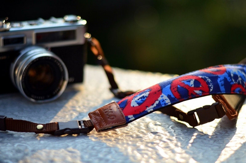 Helm Camera Strap suits for DSLR / SLR with Quick Release Buckles