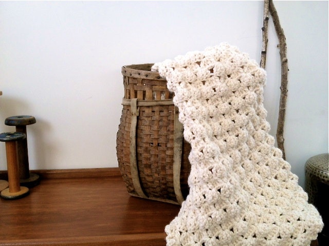 Closeout SALE Handmade chunky throw blanket