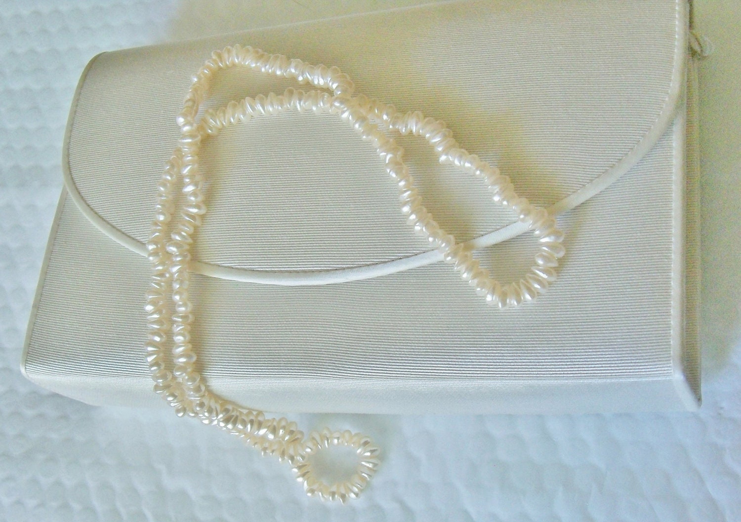 Vintage Faux Freshwater Pearl Necklace Single Strand  Wedding Bridal Bride Holiday Special Occasion Gift