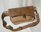 Tan and Beige Leather Pocket Belt/Fanny Pack with Antique Brass Clasp