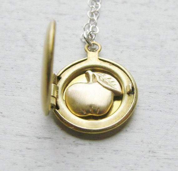 Autumn Harvest Apple Personalized Locket Necklace - Fall Wedding - Gift for Teacher - New Yorker