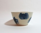 Small Blue Dots bowl, brushstrokes